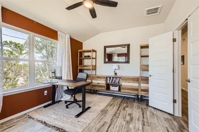 21501 Stampede TRL, Lago Vista, TX 78645