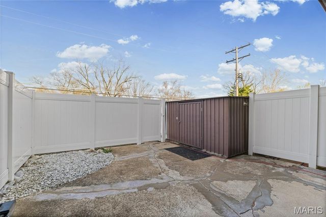 7451 Hazelcrest Drive, Hazelwood, MO 63042