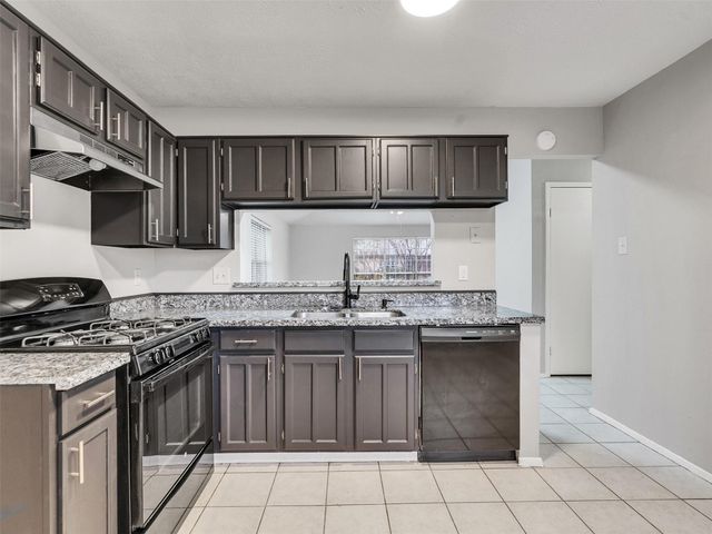 2226 Spring Dusk Lane, Spring, TX 77373