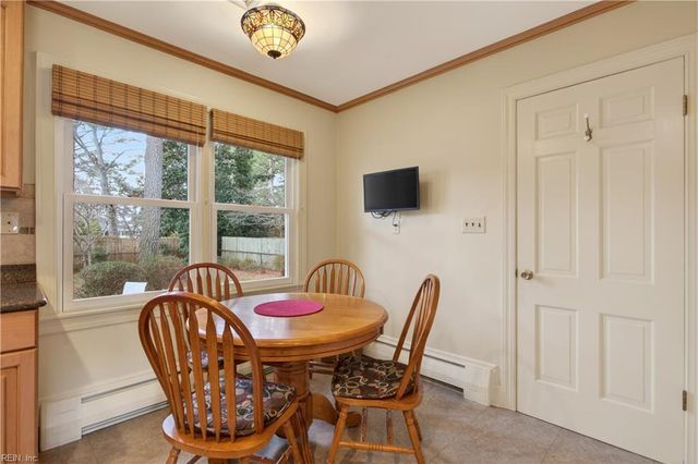 9 Fairway DR, Portsmouth, VA 23701