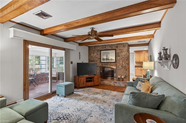 9 Fairway DR, Portsmouth, VA 23701