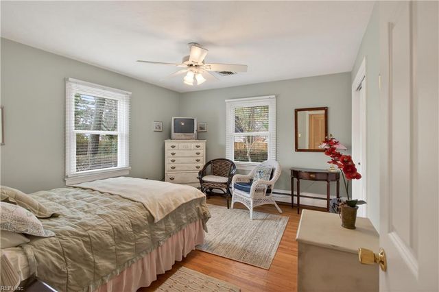 9 Fairway DR, Portsmouth, VA 23701