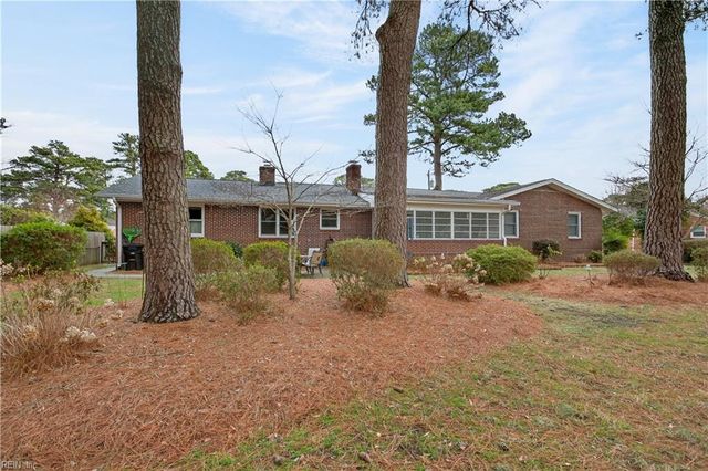 9 Fairway DR, Portsmouth, VA 23701
