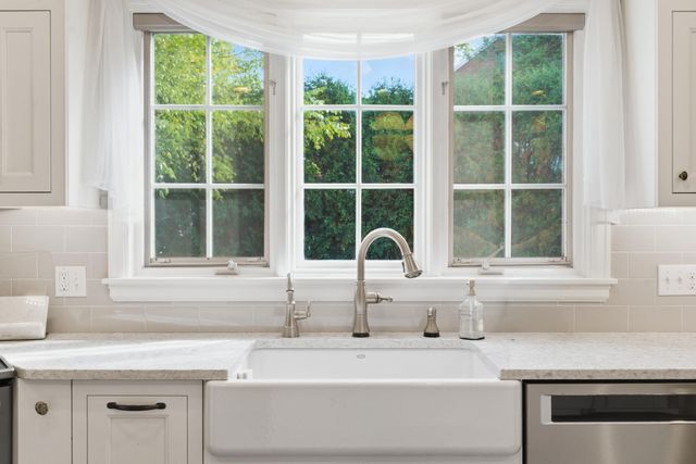 405 Park Avenue, Parchment, MI 49004