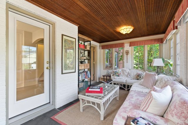 405 Park Avenue, Parchment, MI 49004