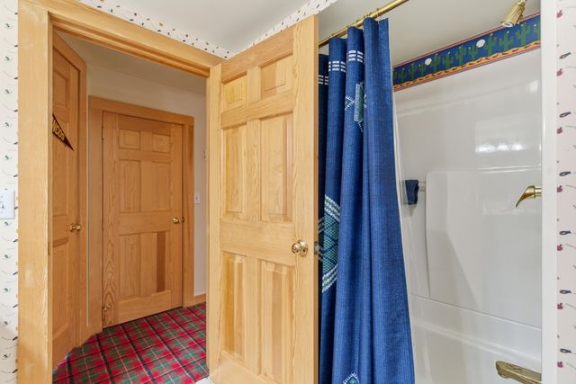 405 Park Avenue, Parchment, MI 49004