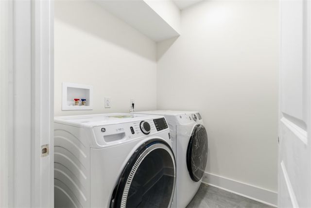 1361 Hawthorne St, Stanton Heights, PA 15201