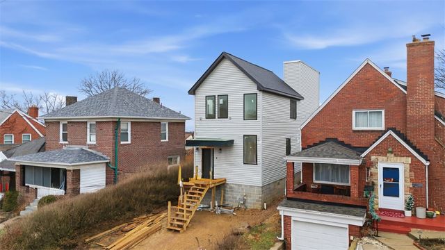 1361 Hawthorne St, Stanton Heights, PA 15201