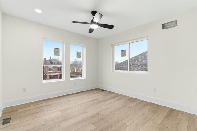 1361 Hawthorne St, Stanton Heights, PA 15201