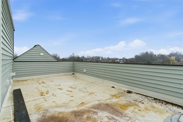 1361 Hawthorne St, Stanton Heights, PA 15201