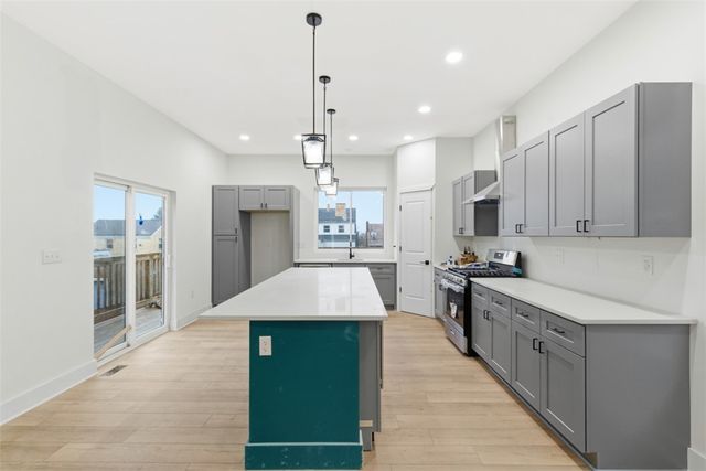 1361 Hawthorne St, Stanton Heights, PA 15201