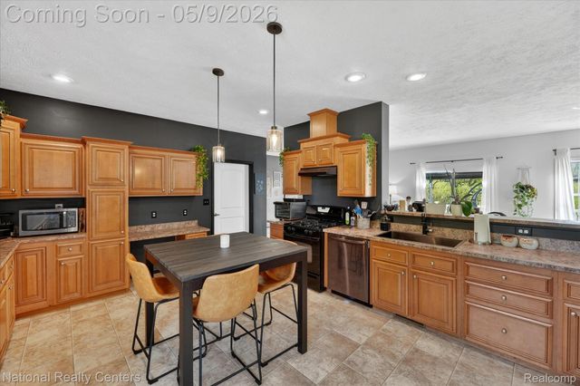 56536 Briar Meadow Road, Lyon Charter Township, MI 48178