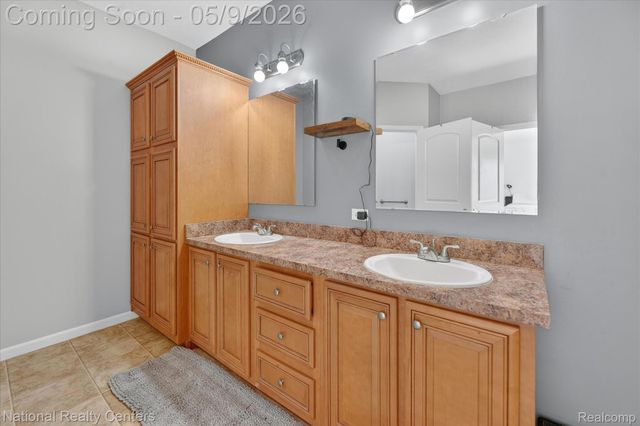 56536 Briar Meadow Road, Lyon Charter Township, MI 48178