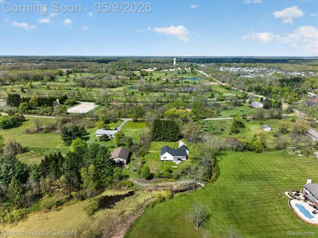 56536 Briar Meadow Road, Lyon Charter Township, MI 48178
