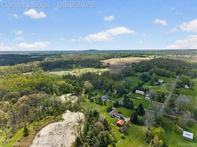 56536 Briar Meadow Road, Lyon Charter Township, MI 48178