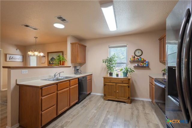 1180 Squire Drive, Belton, TX 76513
