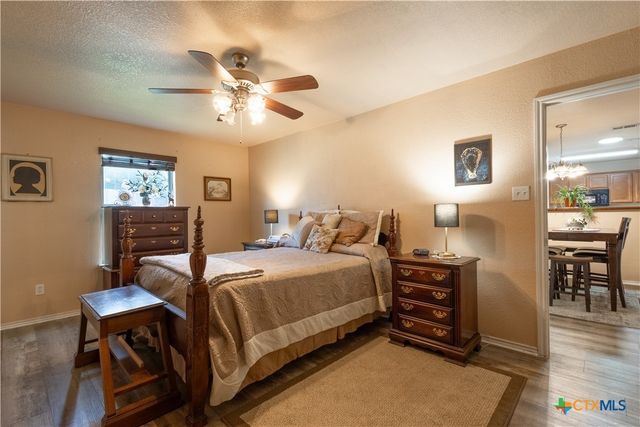 1180 Squire Drive, Belton, TX 76513