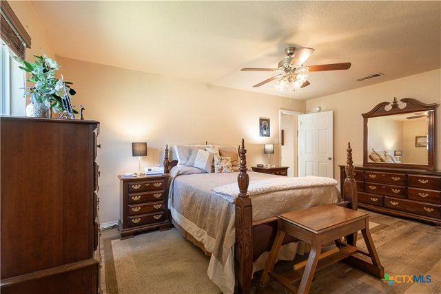 1180 Squire Drive, Belton, TX 76513