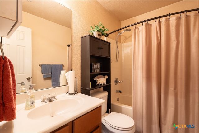 1180 Squire Drive, Belton, TX 76513