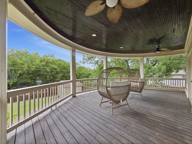 1209 Kings Highway, Dallas, TX 75208