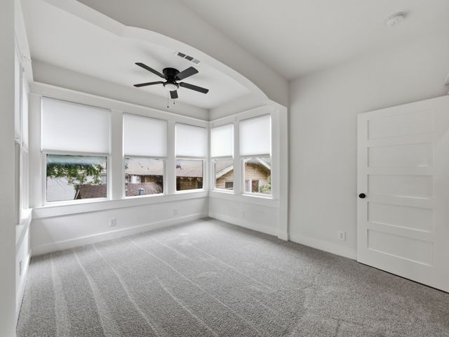 1209 Kings Highway, Dallas, TX 75208