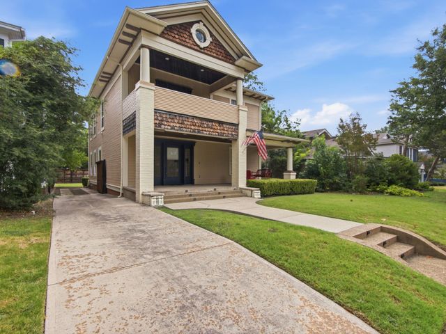 1209 Kings Highway, Dallas, TX 75208