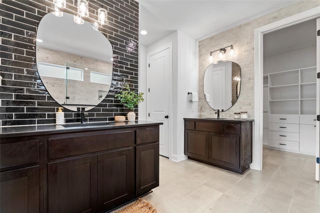 177 Running Bird RD, Austin, TX 78737