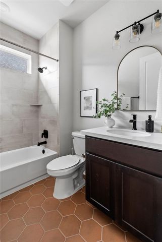 177 Running Bird RD, Austin, TX 78737