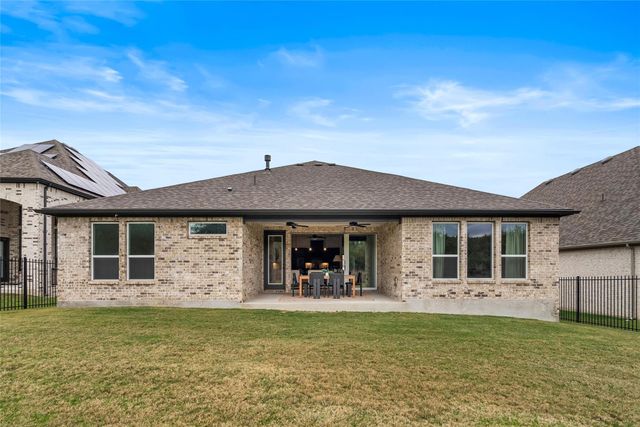 177 Running Bird RD, Austin, TX 78737