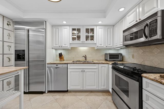 434 Chilean Avenue 2b, Palm Beach, FL 33480