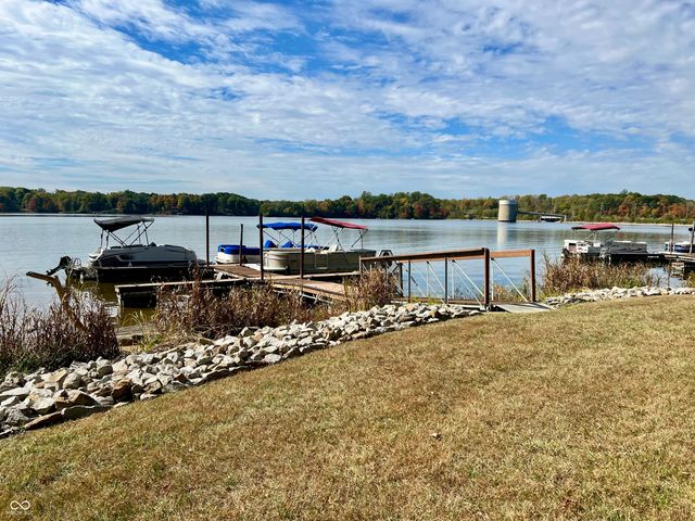 5515 Bay Landing Circle, Indianapolis, IN 46254