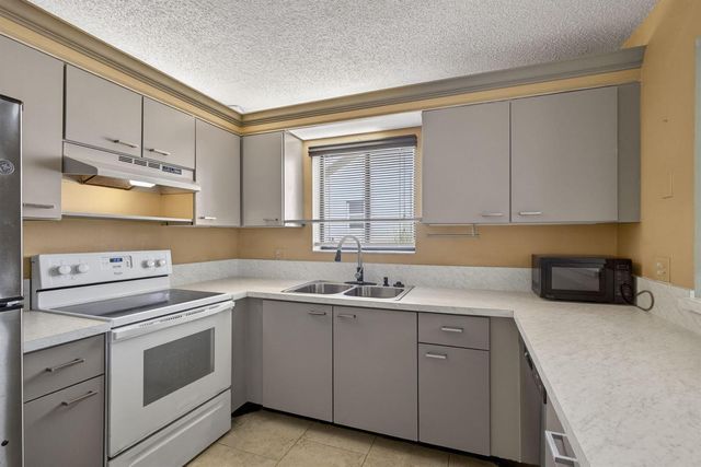 1101 Maplewood Drive, Greenacres, FL 33415