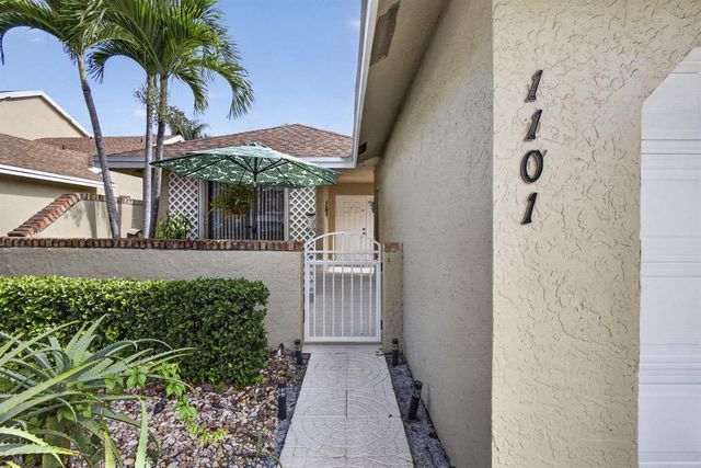 1101 Maplewood Drive, Greenacres, FL 33415