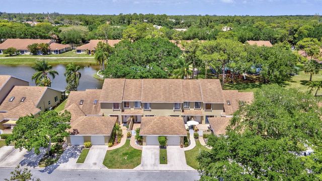 1101 Maplewood Drive, Greenacres, FL 33415