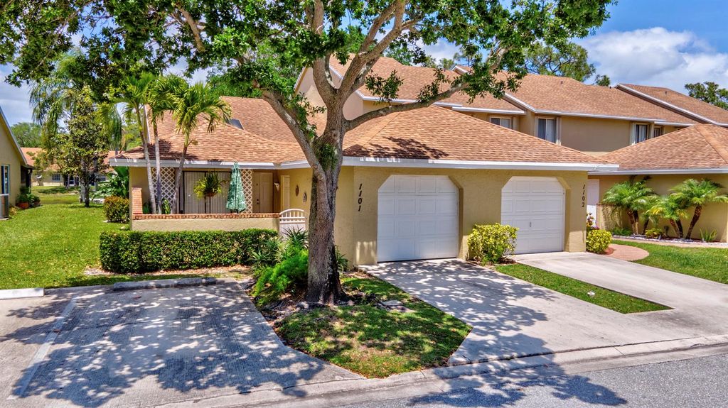 1101 Maplewood Drive, Greenacres, FL 33415