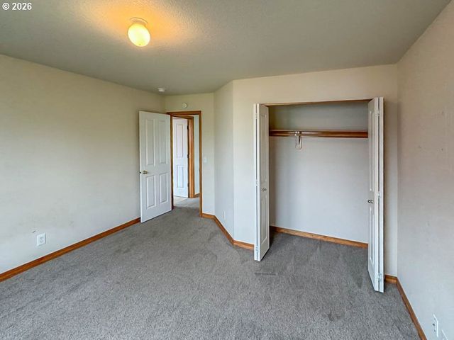 509 S REDWOOD St, Canby, OR 97013