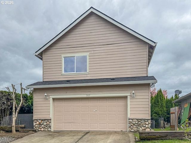509 S REDWOOD St, Canby, OR 97013