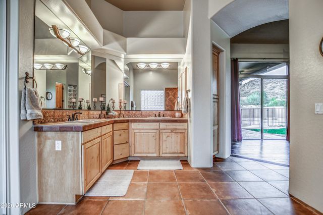 25801 N LAWLER Loop, Phoenix, AZ 85083