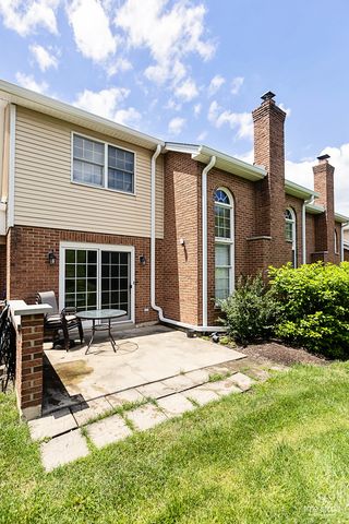 8575 Sandalwood Drive, Darien, IL 60561