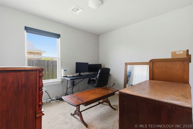 1407 E 150 Street S, Glenpool, OK 74033