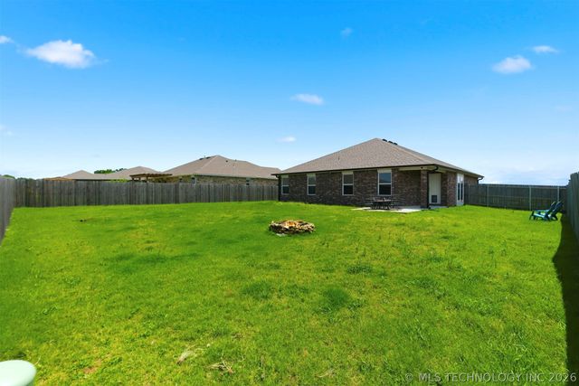 1407 E 150 Street S, Glenpool, OK 74033