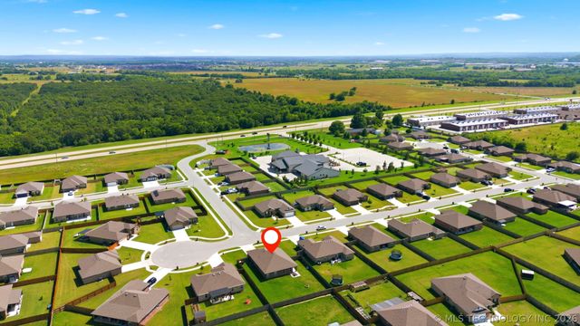 1407 E 150 Street S, Glenpool, OK 74033