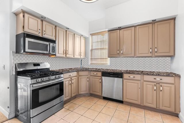 47 W Cottage St 1, Boston, MA 02125
