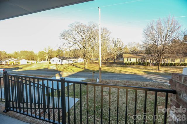 2653 Brady Avenue, Kannapolis, NC 28083