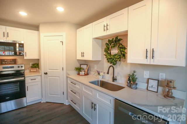 2653 Brady Avenue, Kannapolis, NC 28083