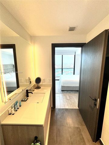 398 NE 5th St 1510, Miami, FL 33132