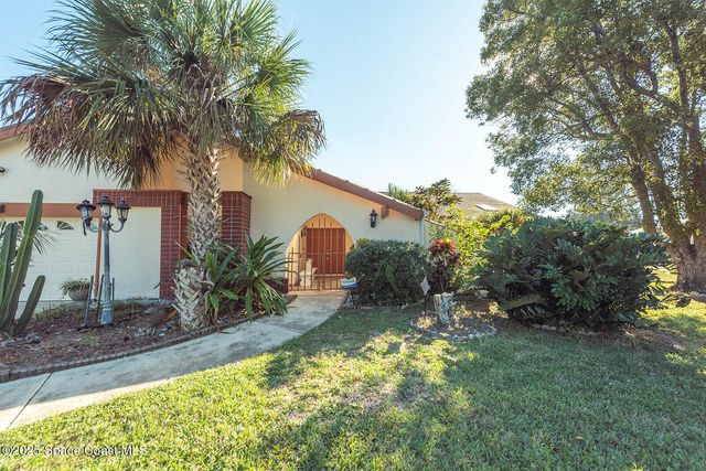 1326 Cherry Hills Road NE, Palm Bay, FL 32905
