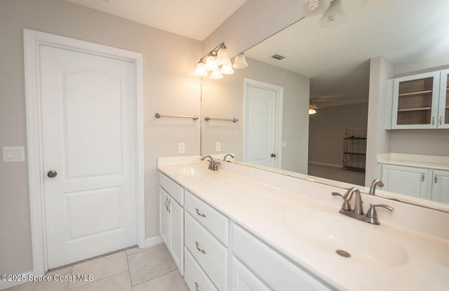 1326 Cherry Hills Road NE, Palm Bay, FL 32905