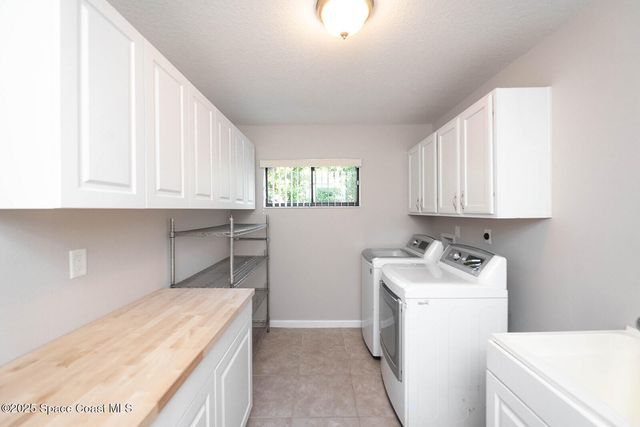 1326 Cherry Hills Road NE, Palm Bay, FL 32905