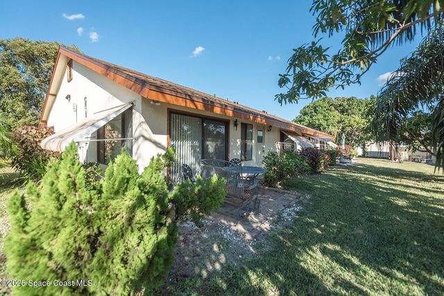 1326 Cherry Hills Road NE, Palm Bay, FL 32905